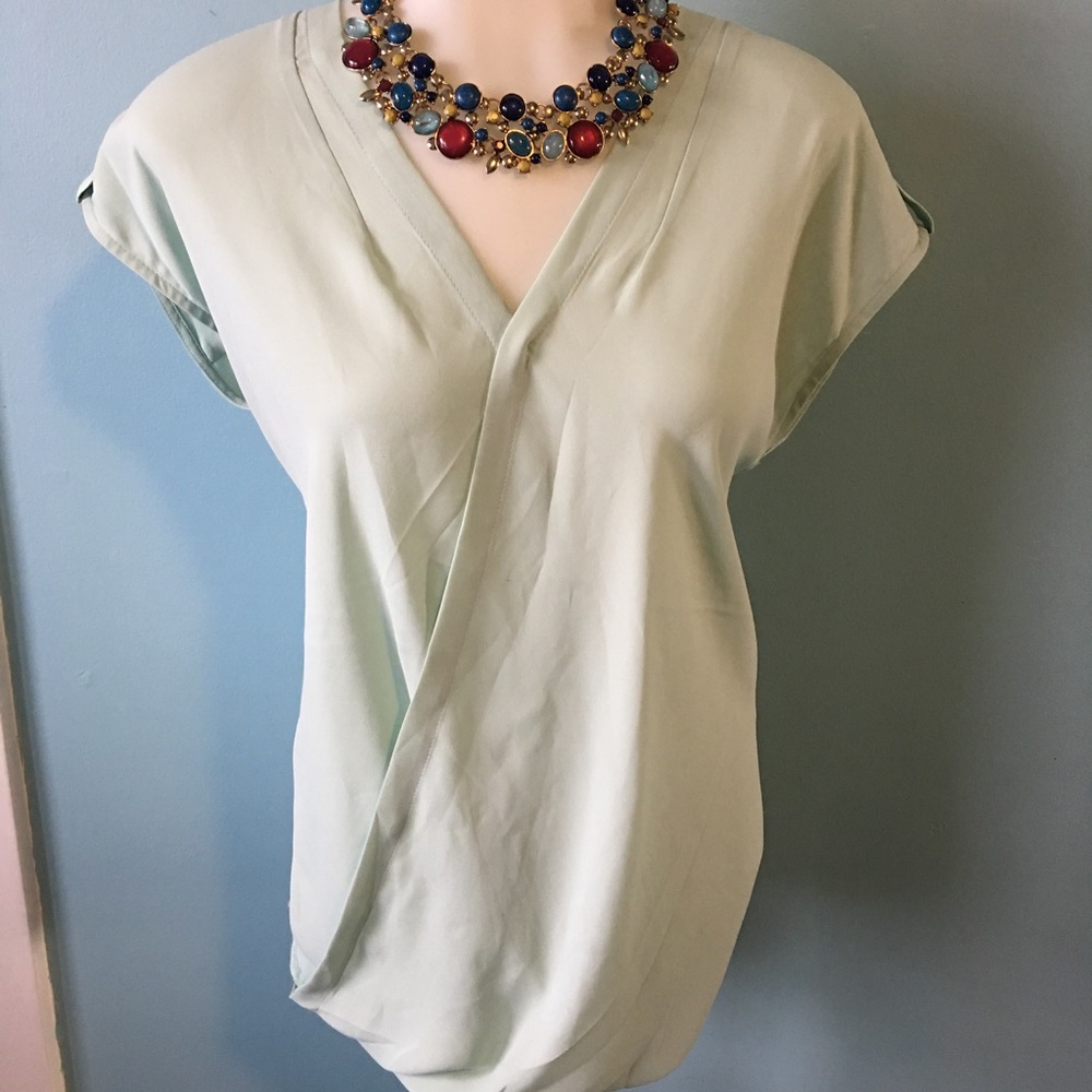 New York and Company Wrap front top size small